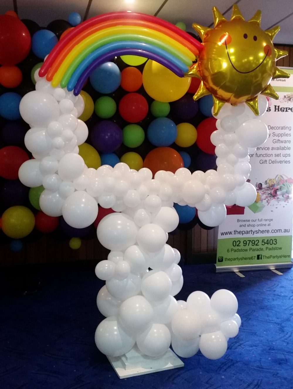Rainbow Photobooth Balloon Selfie Frame