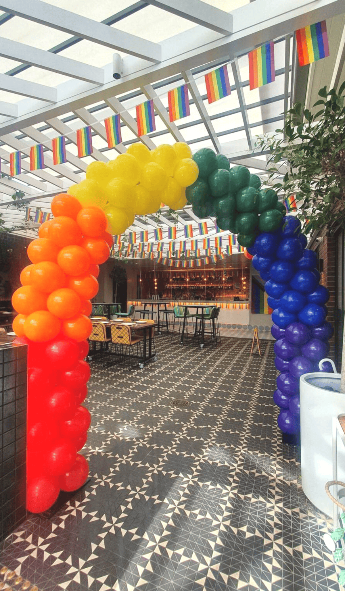 Classic Rainbow Garland Arch