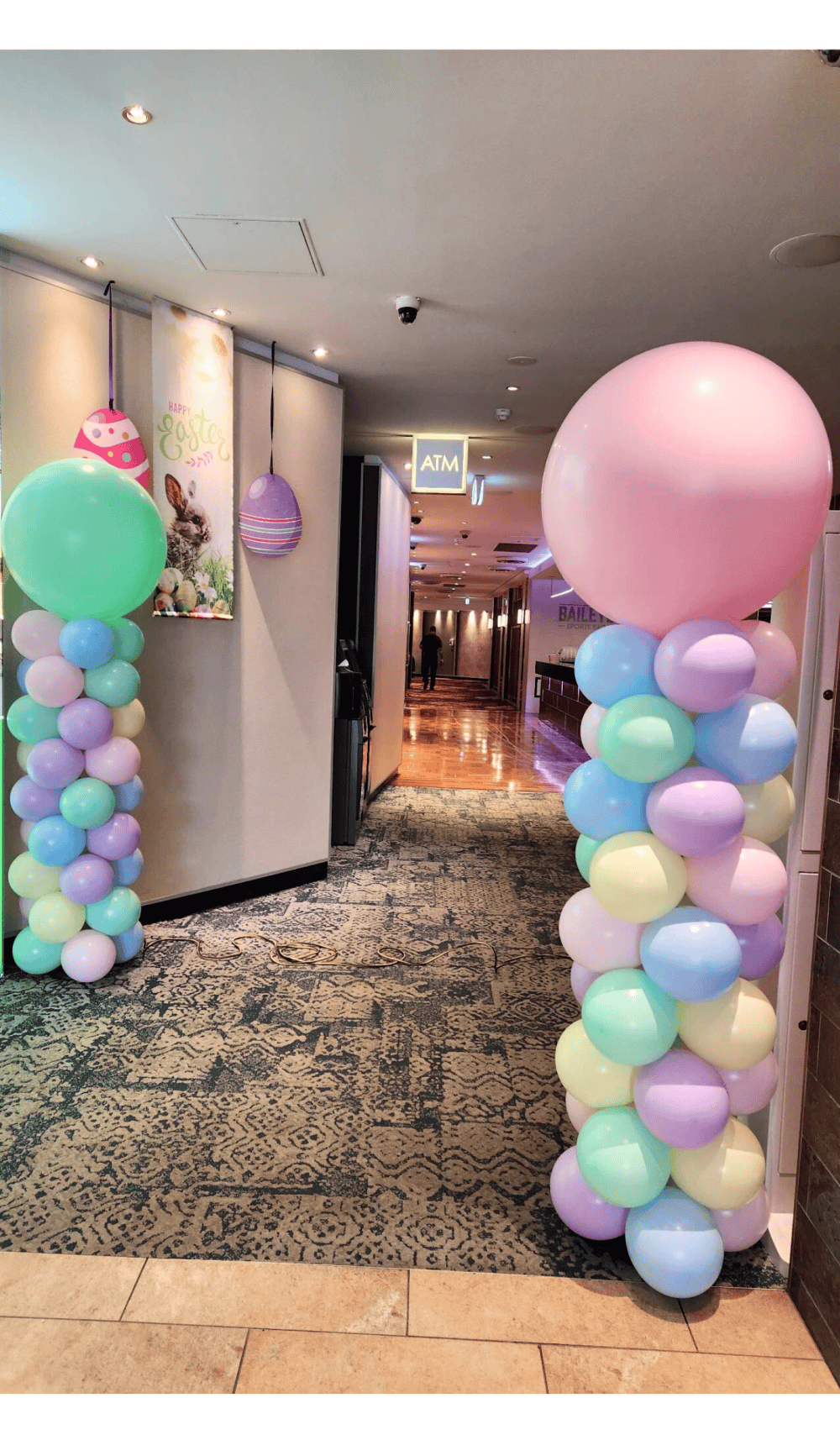 Pastel Column Garland with 90cm Jumbo