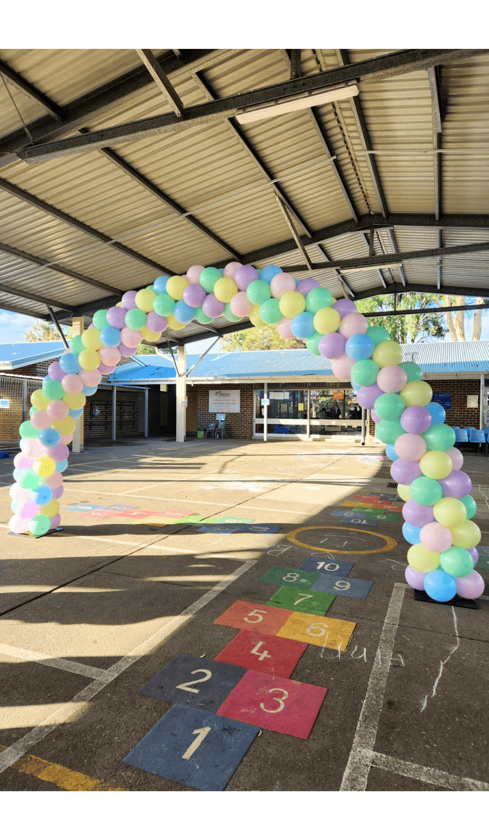 Pastel Small Garland Arch