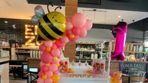 Pink balloon & bee
